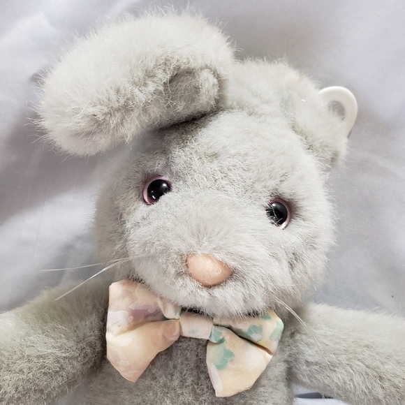 Vintage Dakin Gray Bunny Rabbit Plush 8" Stuffed Animal Musical Pink Eyes 1991 - Picture 1 of 10